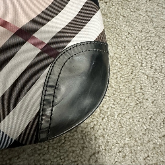 Vintage Burberry Dryden Nova Check Crossbody Bag with Patent Pewter trim GUC - Picture 6 of 16